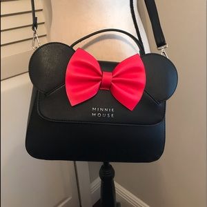 DISNEY LOUNGEFLY MINNIE MOUSE RED BOW PURSE